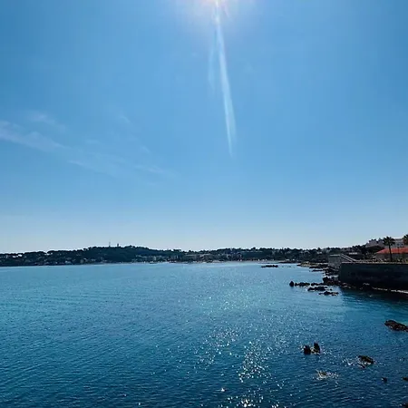 Apartament Renovated 2 With Swimming Pool 4 People Antibes