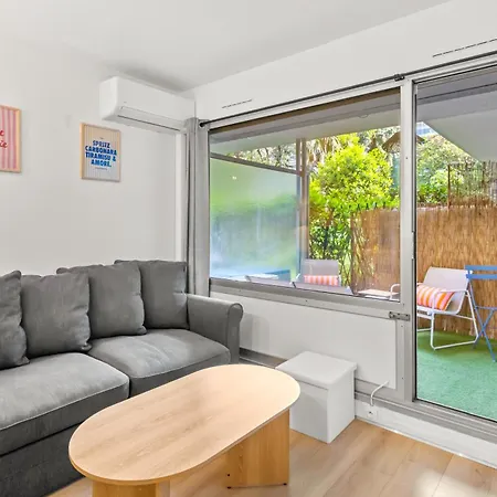 Renovated 2 With Swimming Pool 4 People 公寓