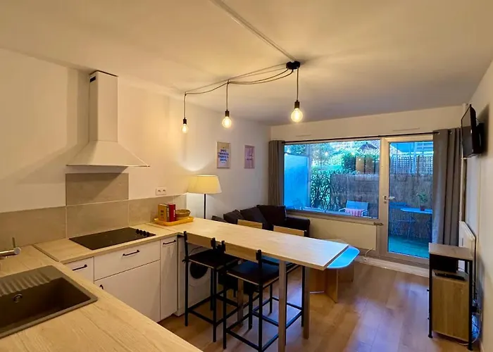 公寓 Renovated 2 With Swimming Pool 4 People 昂蒂布